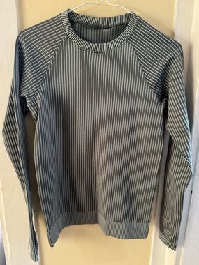 Lululemon Rest Less Pullover in “Dark Forest/Jade Gray”